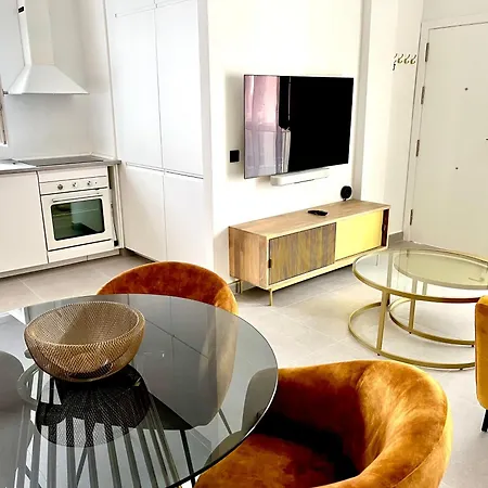 Apartamento Nuevo Con Localizacion Excepcional * Cadiz